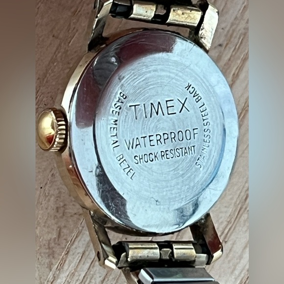 Timex Vintage Mechanical Waterproof Watch Gold Stretch Bracelet Stainless Dial - Picture 11 of 15